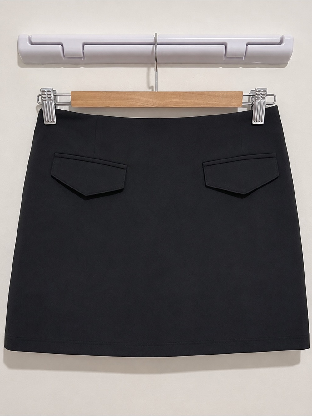 NWT H&M Black Sleek Mini Skirt size XS